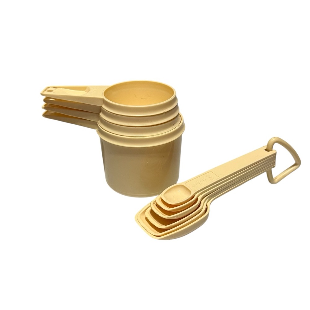 Vintage Tupperware Almond Beige Cream Nesting Measuring Cups & Spoons